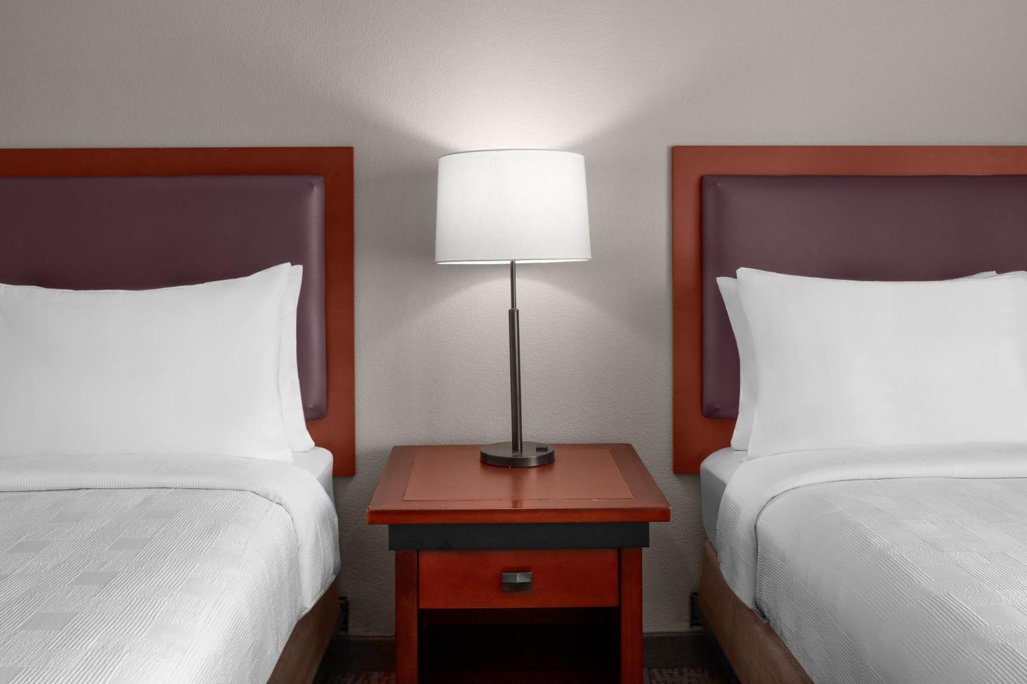 ลาร์กสเพอร์ แลนดิง ซันนีเวล - แอน ออล-สวีท โฮเต็ล Hotel ภายนอก รูปภาพ